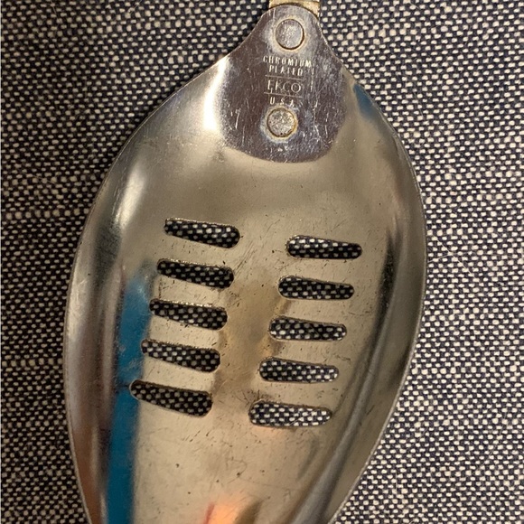 Vintage Ekco Slotted Serving Spoon - Picture 4 of 6
